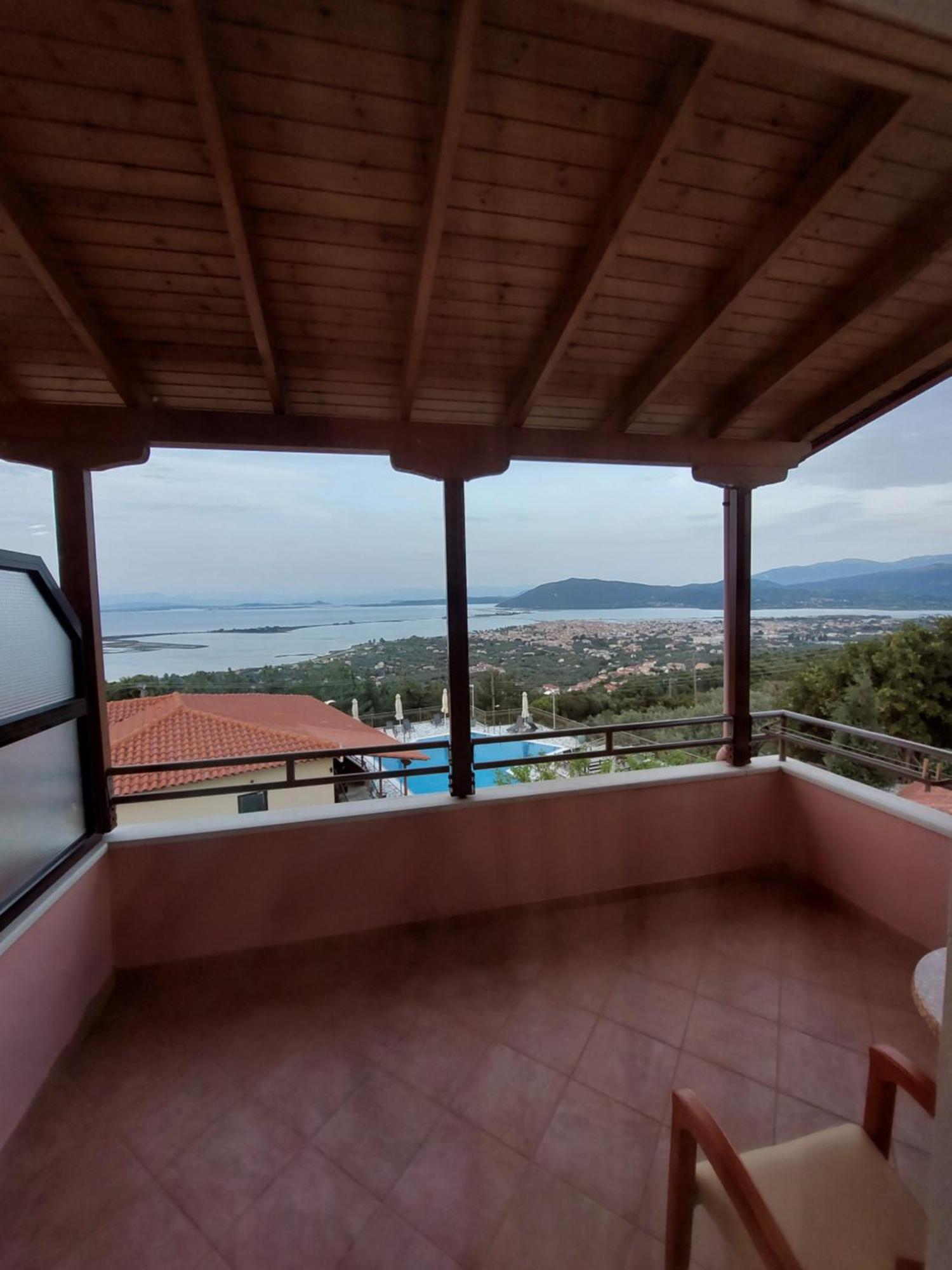 Hotel Semiramis Frínion Pokoj fotografie