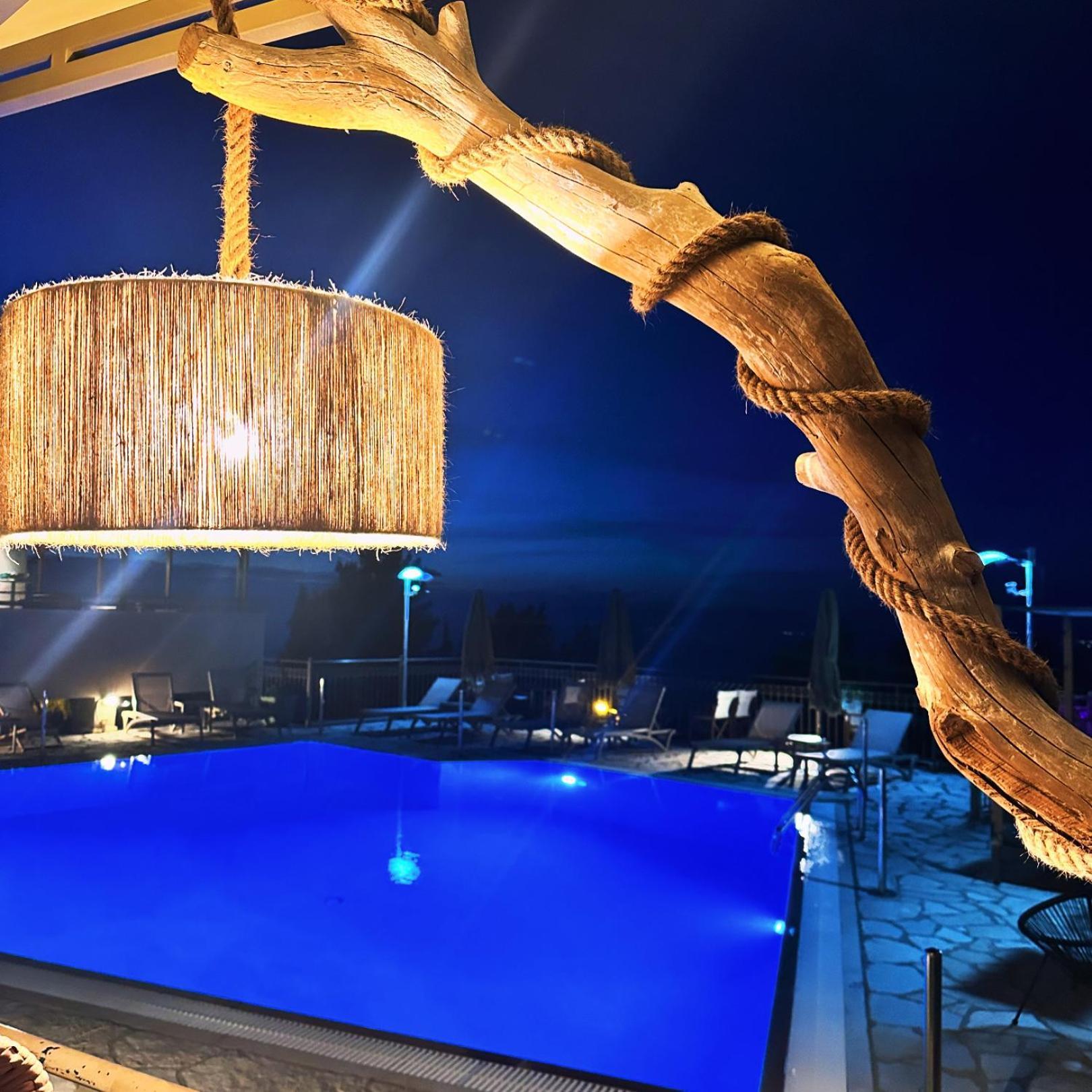 Hotel Semiramis Frínion Exteriér fotografie