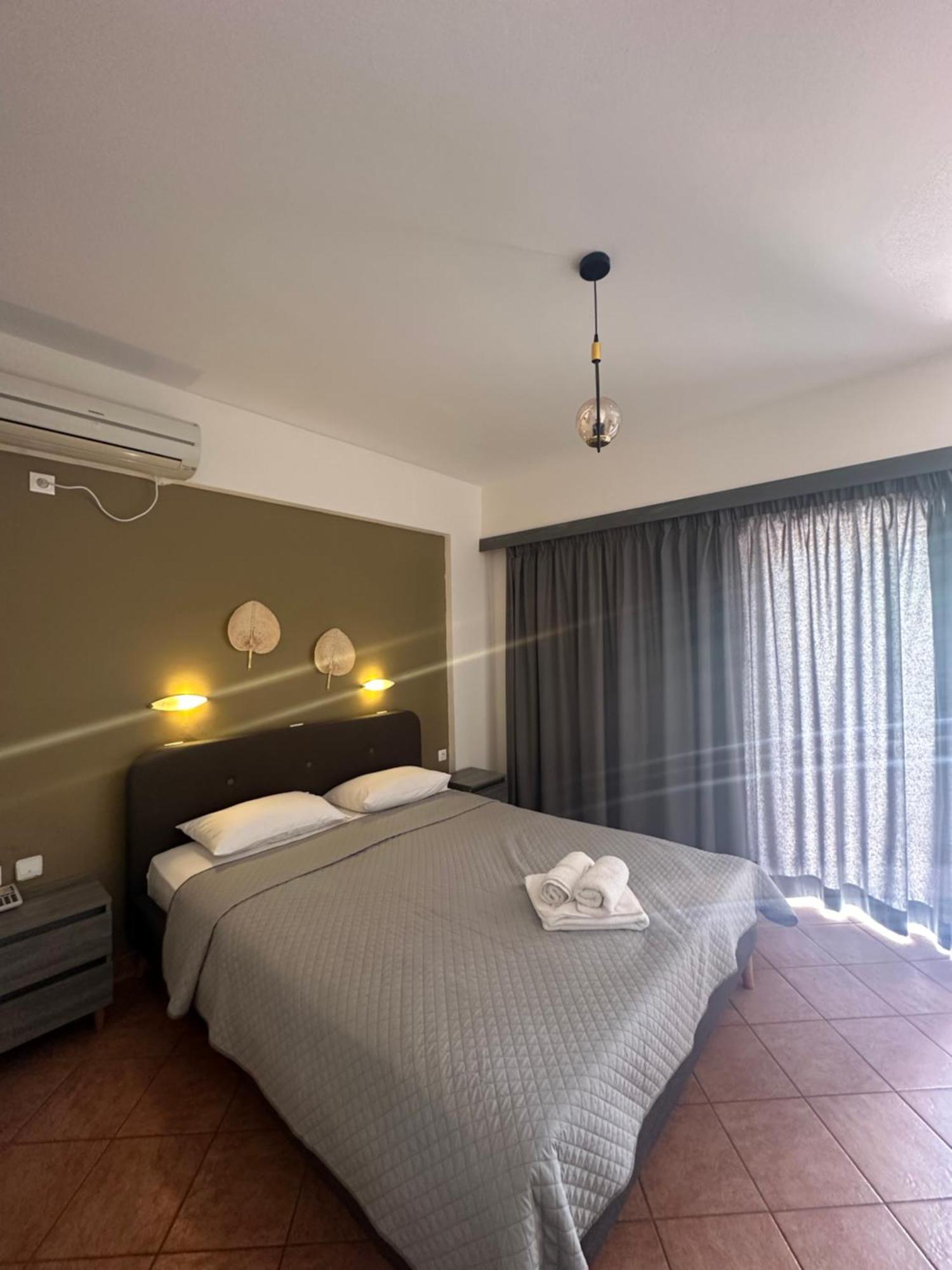 Hotel Semiramis Frínion Pokoj fotografie