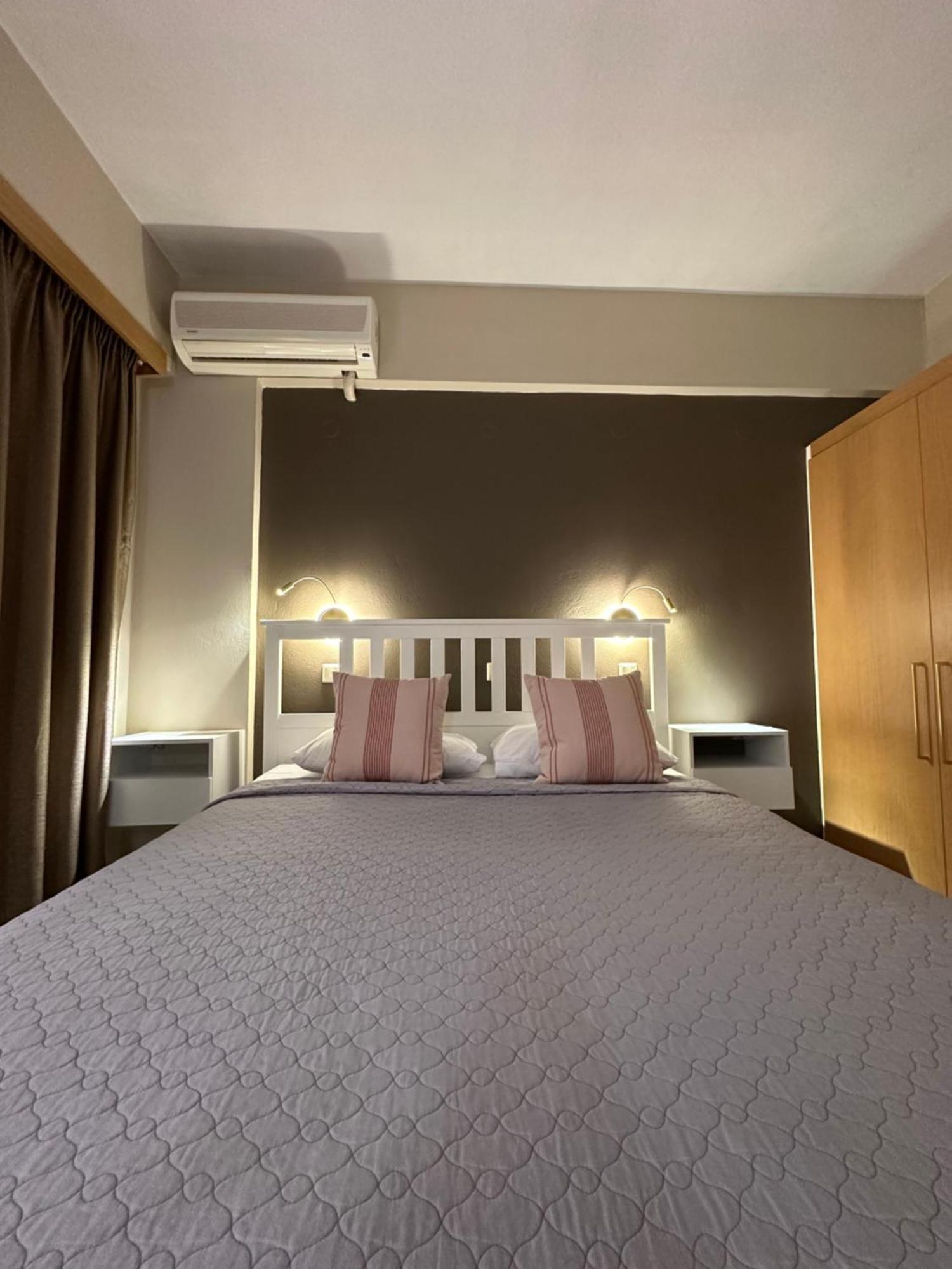 Hotel Semiramis Frínion Pokoj fotografie